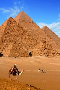 gizeh-pyramids