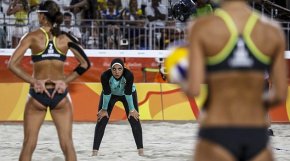 Image: The cover-ups vs. the cover-nots: Egyptian and German beach volleyball players highlight the social divide between west and Islamic women’s teams
